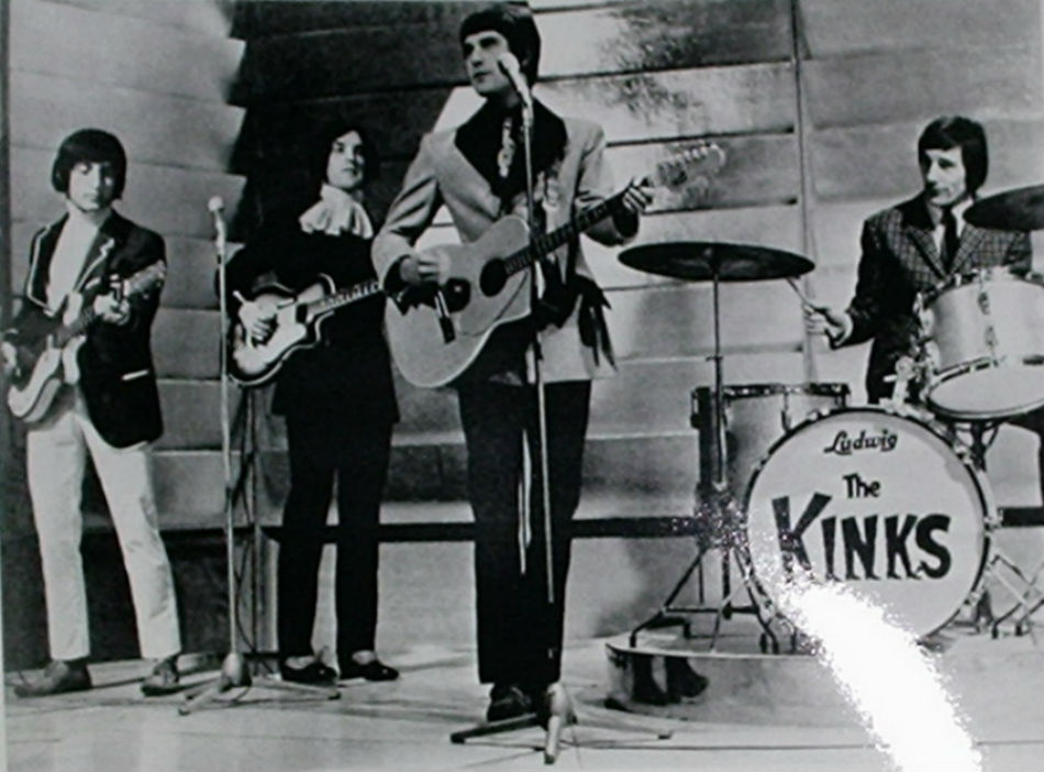 Kinks / Group Shot